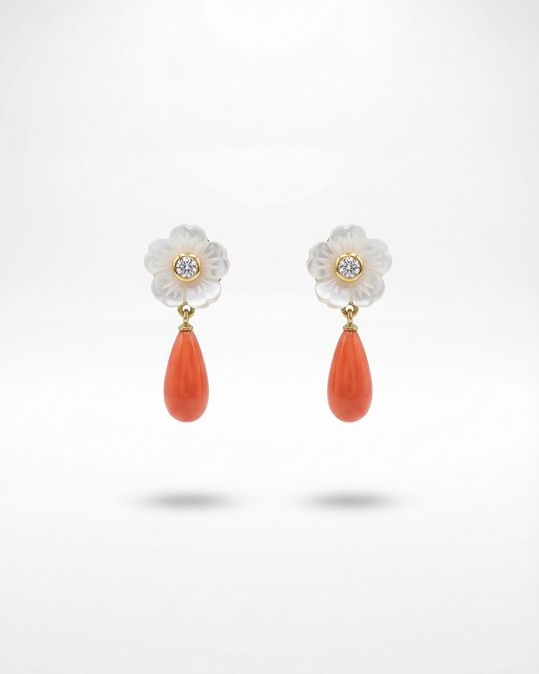 18K GOLD EARRING